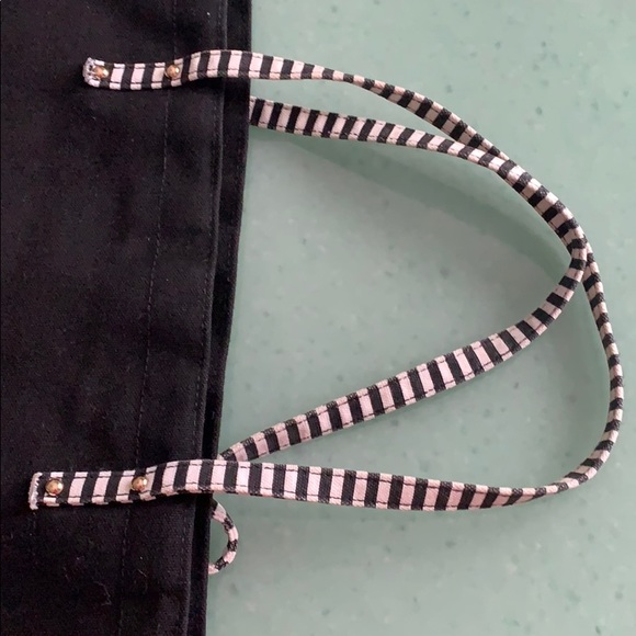 Victoria’s Secret Tote Bag Black with Pink logo - Picture 5 of 6